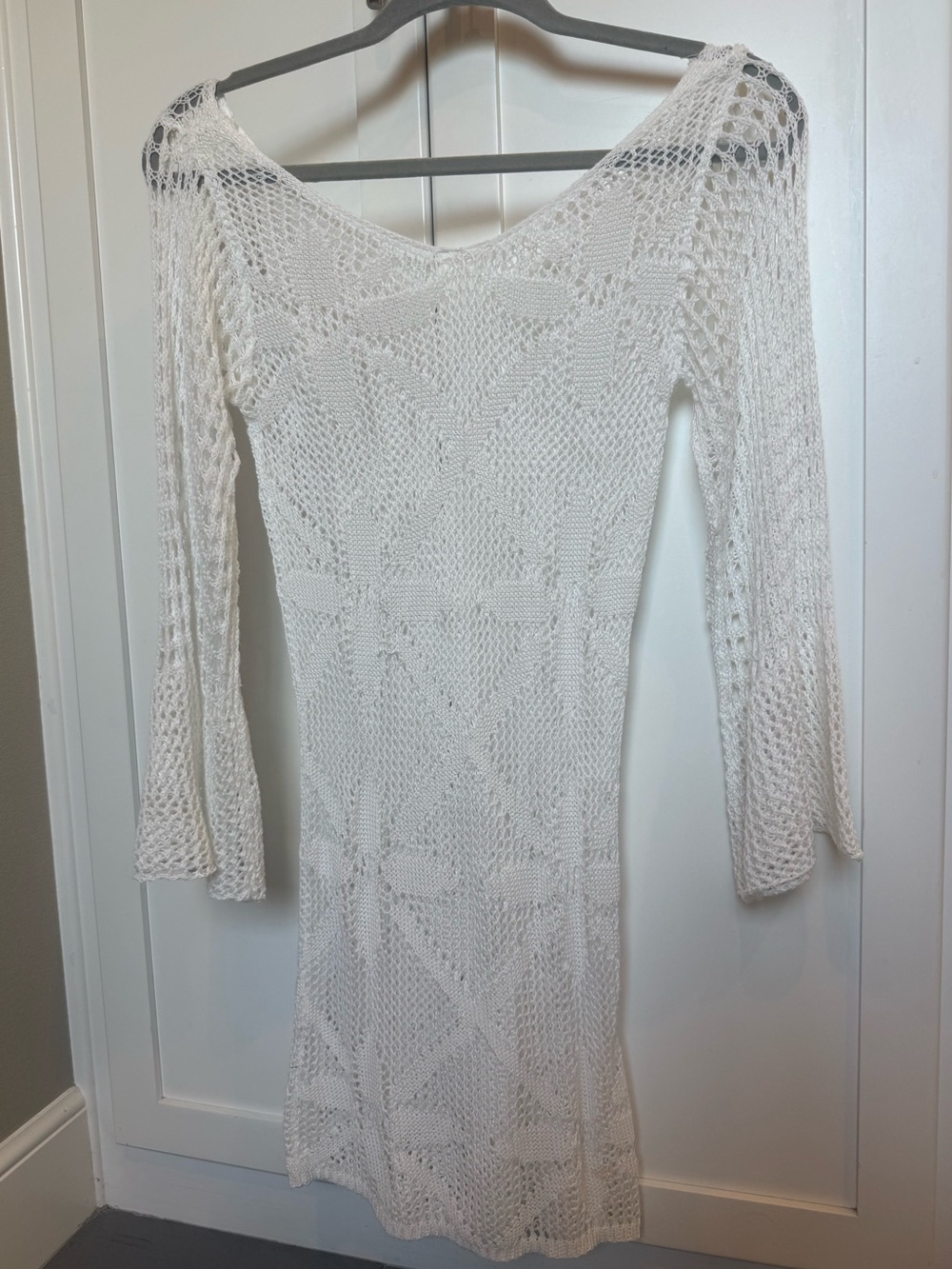 Women’s White Crochet Long-Sleeve Swim Coverup